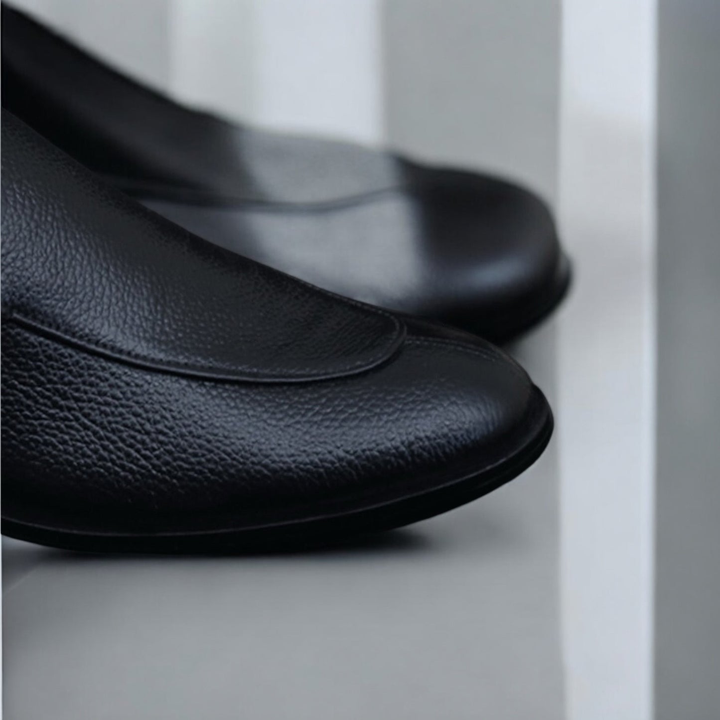 Plain Leather Pump Shoes - 16559